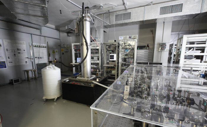 Fontana cesio standard frequenza tempo