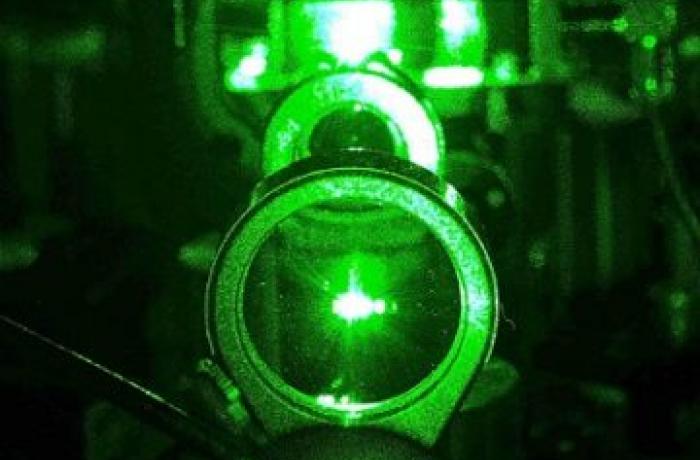 laser monocromatico compatto stabile a basso costo